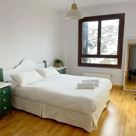 *white Formigal* * Formigal